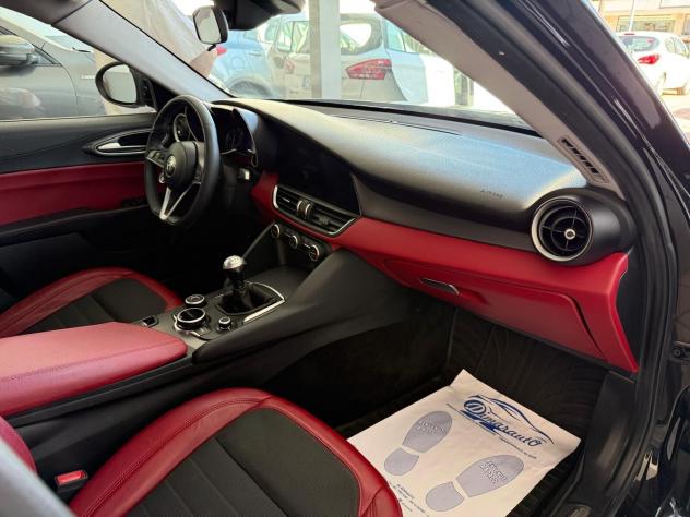 ALFA ROMEO GIULIA 2.2 DIESEL DEL NORD ITA 2016 - Foto 9