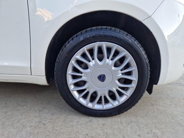 Lancia Ypsilon Ypsilon 1.2 69 CV 5 porte Gold - Foto 8
