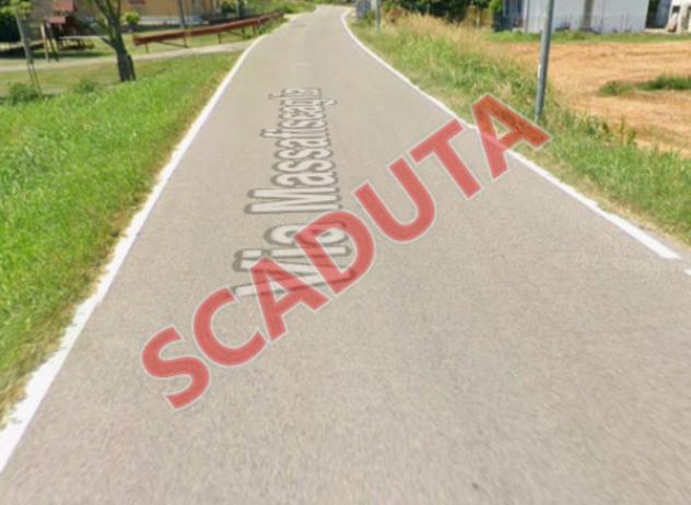 Immobile in asta di 217 m², box auto in vendita a Ferrara