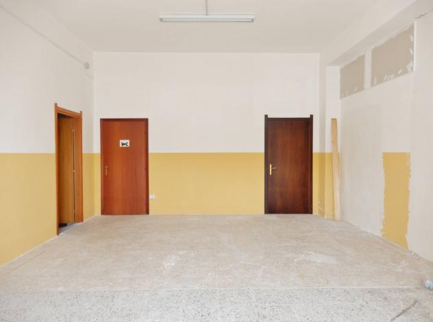 2 Vetrine in affitto a Catanzaro
