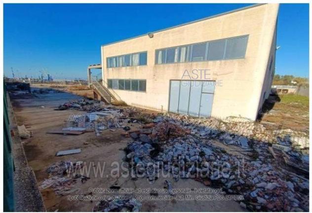 IMMOBILI-IMMOBILE INDUSTRIALE-Via Angelo Molinari, 2, 00053 Civitavecchia RM, Italia
