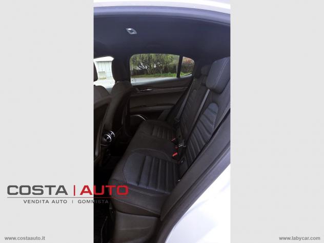ALFA ROMEO Stelvio 2.2 T.diesel 190 CV AT8 Q4 Exec. - Foto 9