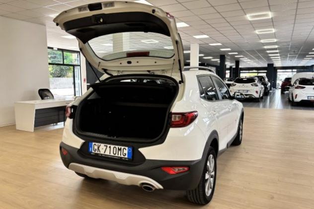 KIA Stonic 1.2 DPI Urban Special Edition rif. 24053963 - Foto 7