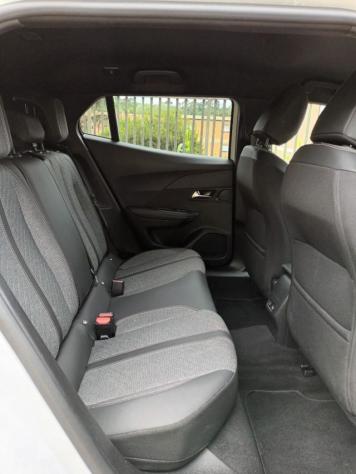 PEUGEOT 2008 1200 HYBRID ALLURE 145CV E-DCS6 CARPLAY FULL LED rif. 23775664 - Foto 9