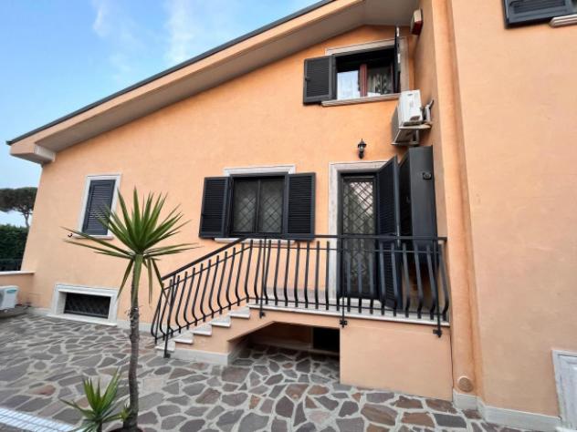 Immobile in asta di 60 m², box auto in vendita a Roma - Foto 2