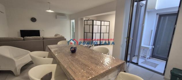 LUNGOMARE DANTE ALIGHIERI - Fronte Spiaggia - 100 mq, 3 vani oltre accessori. Residence esclusivo con piscina. Euro 130mila - Foto 5
