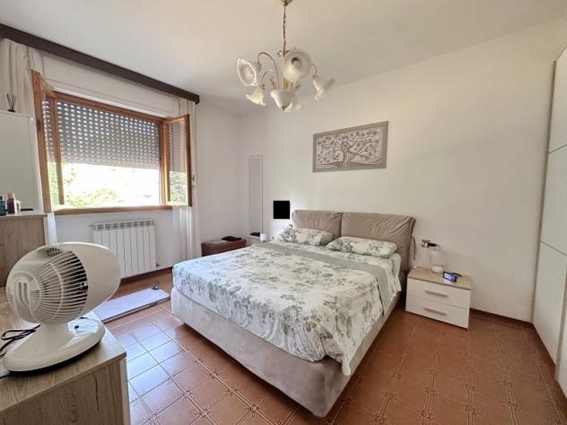 BAGNO DI GAVORRANO IN ZONA CENTRALE AMPIO APPARTAMENTO CON GARAGE E CANTINA - Foto 9
