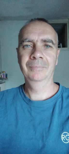 Paolo massaggiatore per donne Tel:3755642150