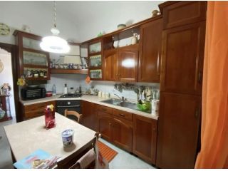 FINOCCHIO TRILOCALE ARREDATO CON POSTO AUTO RISERVATO