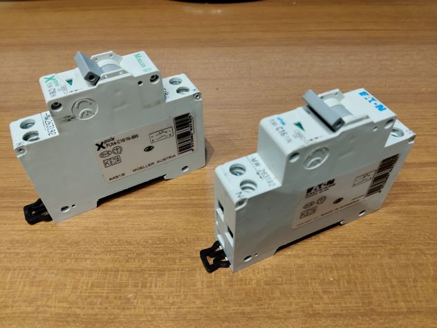 Interruttori magnetotermici Eaton Moeller su barra DIN - Foto 2