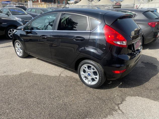 Ford Fiesta 1.4 TDCi 70CV 5 porte Titanium - Foto 5