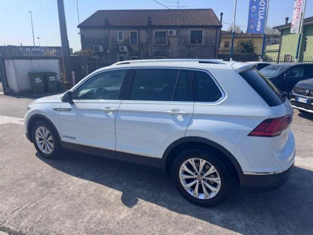 VOLKSWAGEN Tiguan 2.0 TDI 150 CV SCR DSG Life rif. 23477085 - Foto 5