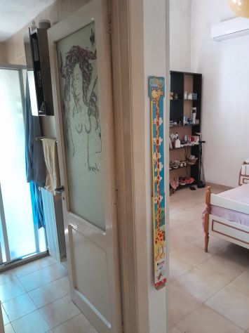 Splendida Villa Indipendente con Giardino, Terrazzo e Dependance – Venduta Arred - Foto 2