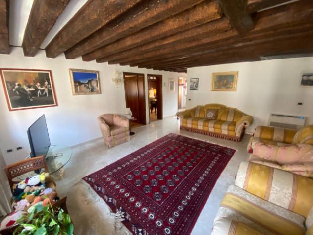 Appartamento di 141 m² con più di 5 locali in vendita a Venezia - Foto 2