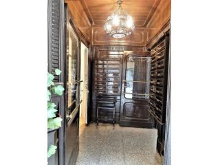 Porta Venezia, proponiamo in signorile casa d'epoca con portineria e ascen …