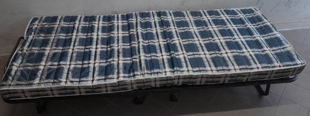 Letto pieghevole struttura metallo materasso e Doghe Legno - Foto 4