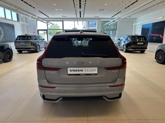 Volvo XC60 Recharge T6 Plug-in AWD auto Ultra Dark - Foto 6