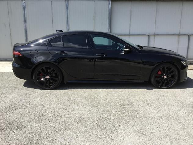 Jaguar XE 2.0 D 204 CV aut. Black Edition - Foto 3