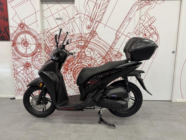 Honda SH 125 SH 125 SPORTY - bauletto keyless e parabrezza - YM 2026 - Foto 4