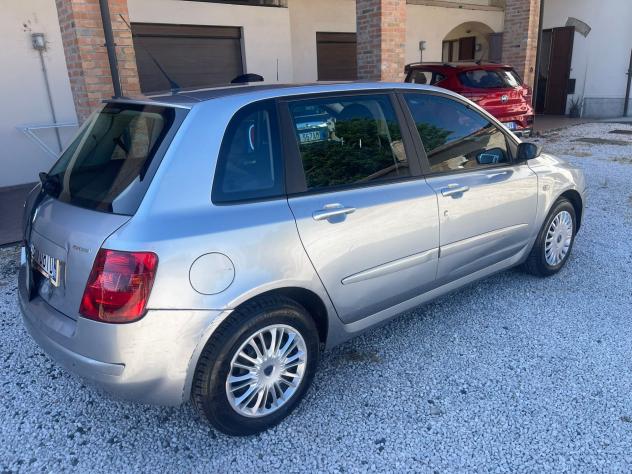 Fiat Stilo 1.4i 16V 5 UNICO PROPRIETARIO - Foto 3