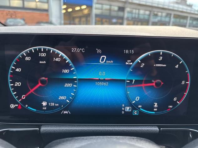 Mercedes-Benz GLA GLA-H247 2020 - 200 d Premium auto - Foto 9