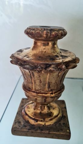 Vaso Porta Palme in legno intagliato e dorato '800 da altare .