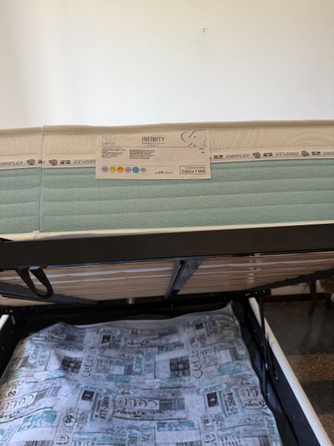 Letto matrimoniale con cassone e materasso - Foto 2