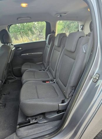 PEUGEOT 5008 1.6 D. - Foto 9