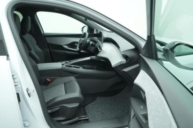 PEUGEOT 3008 Hybrid 145 e-DCS6 Allure rif. 23188914 - Foto 6