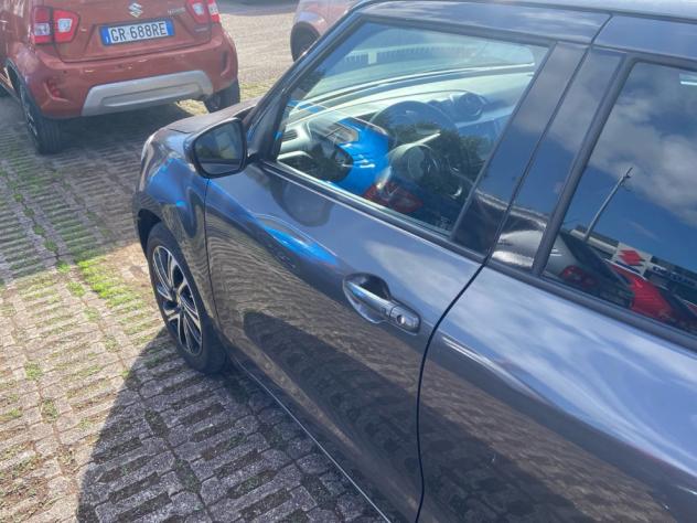 Suzuki Swift Hybrid 1.2 Hybrid Top 2WD-SOLO KM. 8.195 - Foto 10