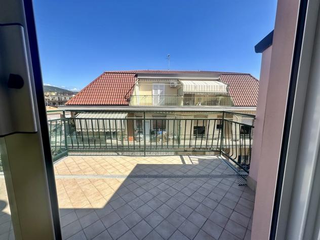 Loano Via Giordano, Bilocale di recente costruzione con terrazzo e scorcio di vista mare - Foto 8