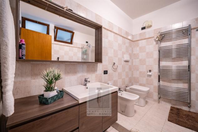 PORZIONE DI CASA VISTA LAGO A OLGINATE - Foto 12