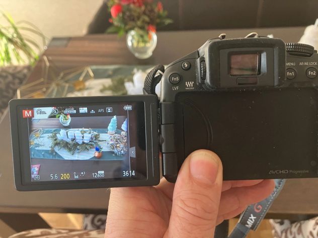 Fotocamera digitale Panasonic Lumix G Vario DMC G6H con pacchetto di accessori - Foto 5