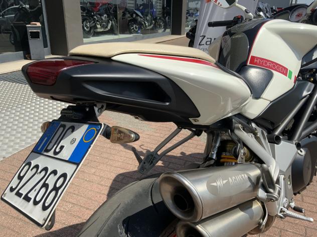 MV Agusta Brutale 910 Pochissimi chilometri unico proprietario - Foto 6