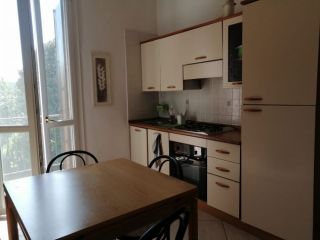 Camera completa di arredo euro 480 utenze comprese