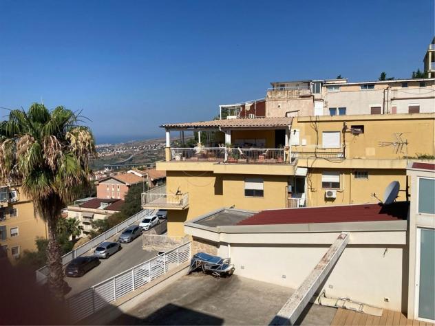 Zona di prestigio appartamento signorile,panoramico,ben arrdato. - Foto 6