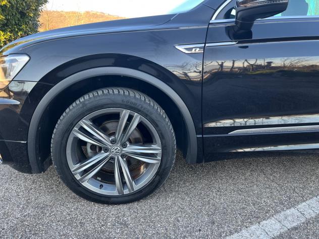 Volkswagen Tiguan 2.0 TDI SCR 4MOTION Sport BlueMotion Technology - Foto 3