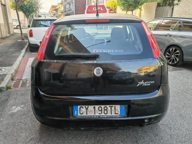 FIAT GRANDE PUNTO 1.3 BENZINA GPL CV77 KW57 - Foto 10