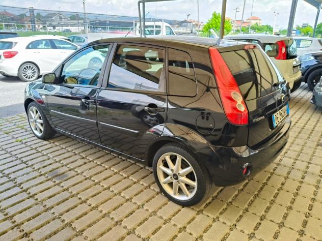 Ford Fiesta 1.4 TDCi 5p. Ghia - Foto 6
