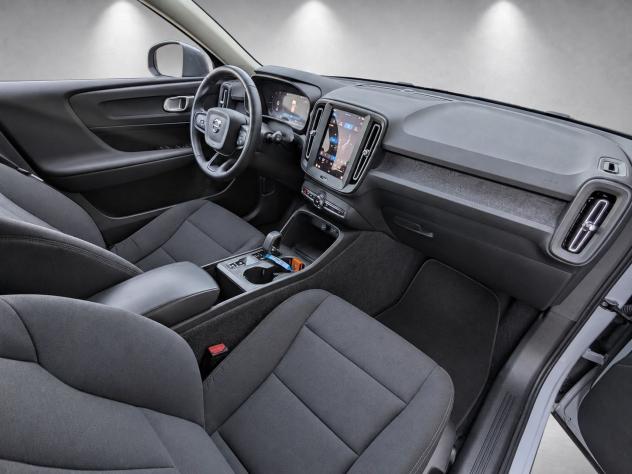 Volvo XC40 B3 automatico Essential - Foto 8