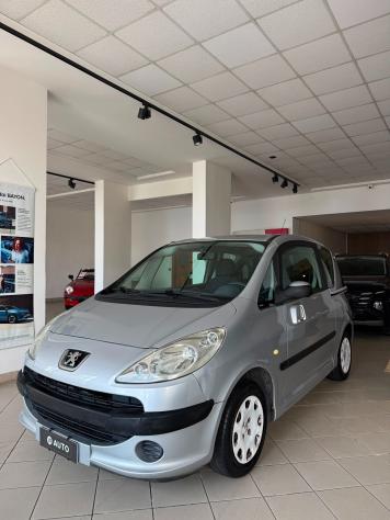 Peugeot 1007 1.4 Happy - Foto 2