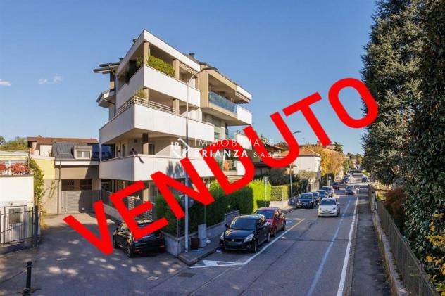 USMATE VELATE: IN VENDITA TRE LOCALI + SERVIZI E TERRAZZO.