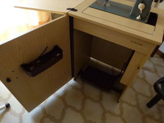 GULLMANN, macchina da cucire, perfetta ed inutilizzata completa mobile in legno - Foto 2