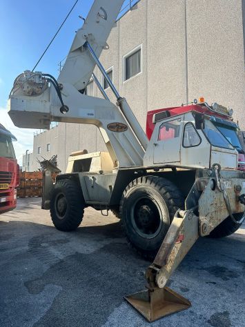 GRU SEMIMOVENTE BENDINI TARGATA 160 QUINTALI