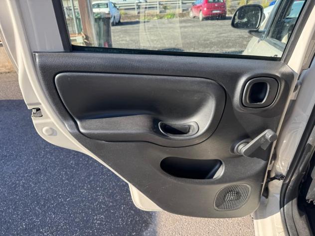 Fiat Panda 1.2 Lounge 2016 - Foto 8
