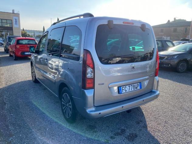 PEUGEOT Partner Tepee BlueHDi 100 Active GANCIO TRAINO rif. 24207903 - Foto 4