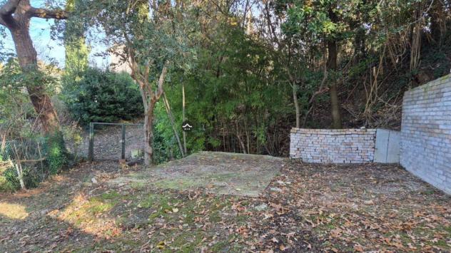 Vendesi casa indipendente a fossombrone ? zona comoda e ben collegata
in posizione facilmente accessibile, a pochi minuti dalla strada provinciale, pr - Foto 10