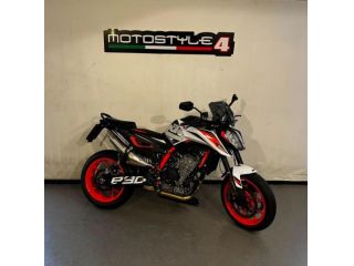 KTM 890 Duke R