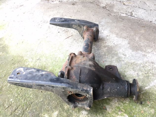 Ponte / Differenziale Anteriore MITSUBISHI PAJERO 1 serie ( L040 / L044 ) - Foto 4