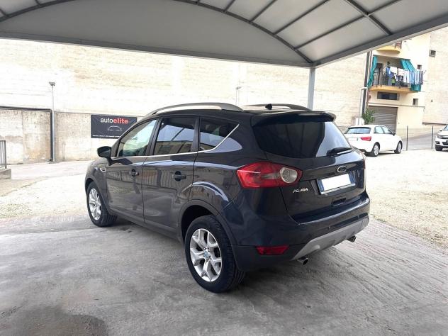 Ford Kuga - Foto 2